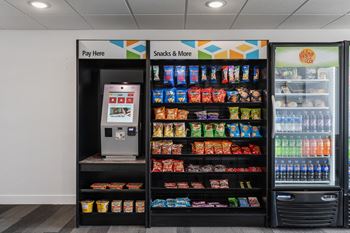Food vending machine